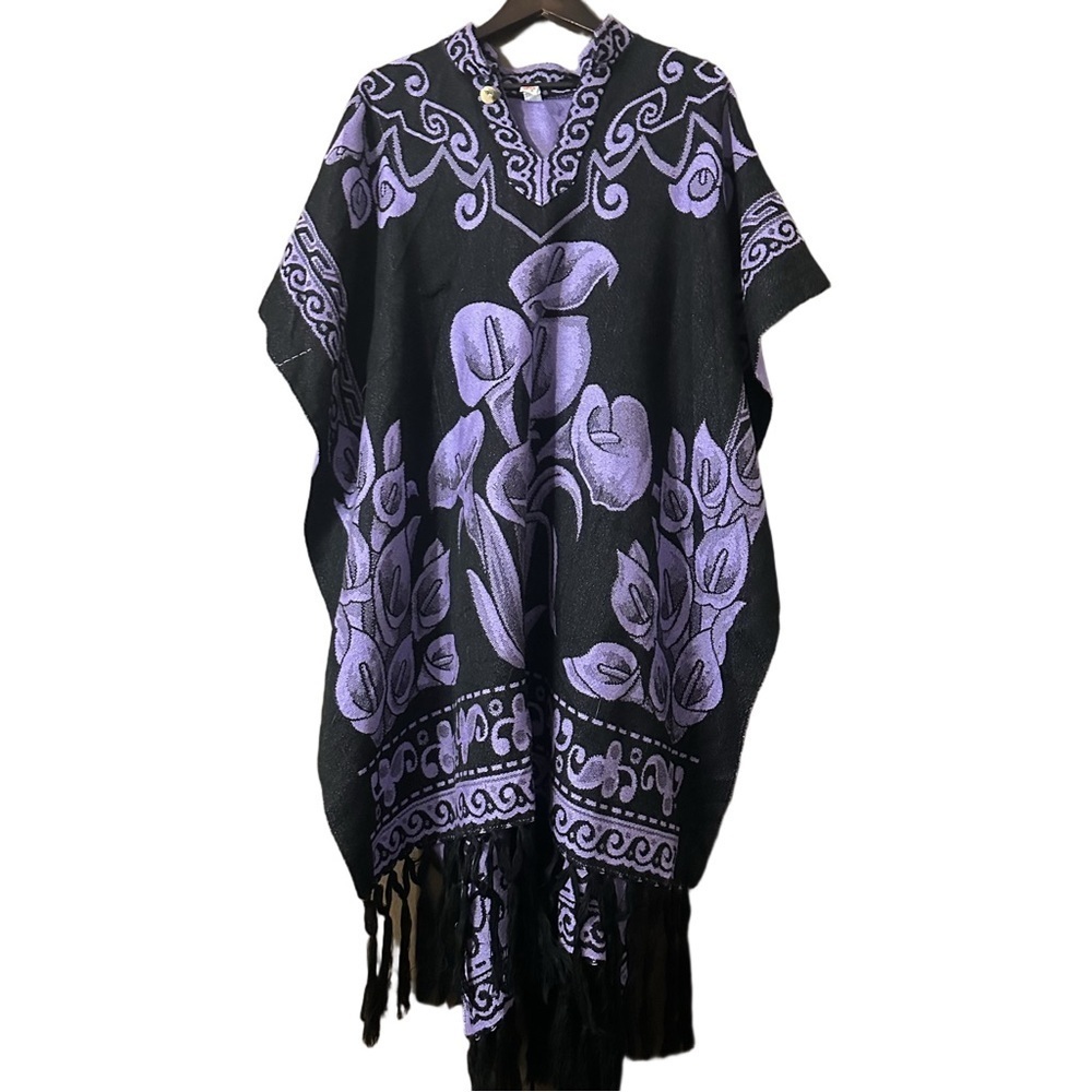 Artesanias San Martin Made in Mexico Purple & Black Women's Poncho Lilies OS